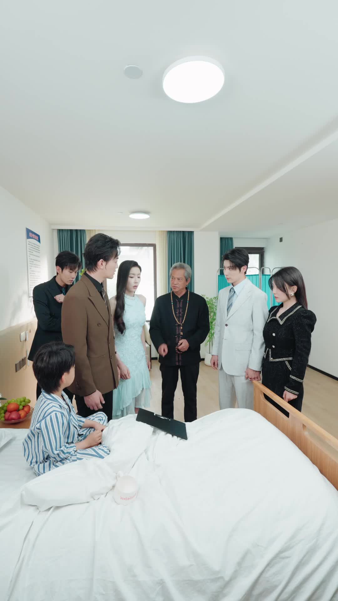 الحلقة 63 - بعد الخيانة... تعزف النجمة